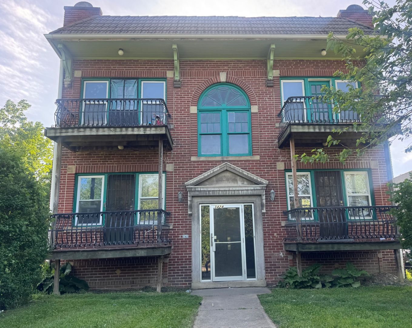 CLEVELAND Apartment: 3424 E. 139th St
