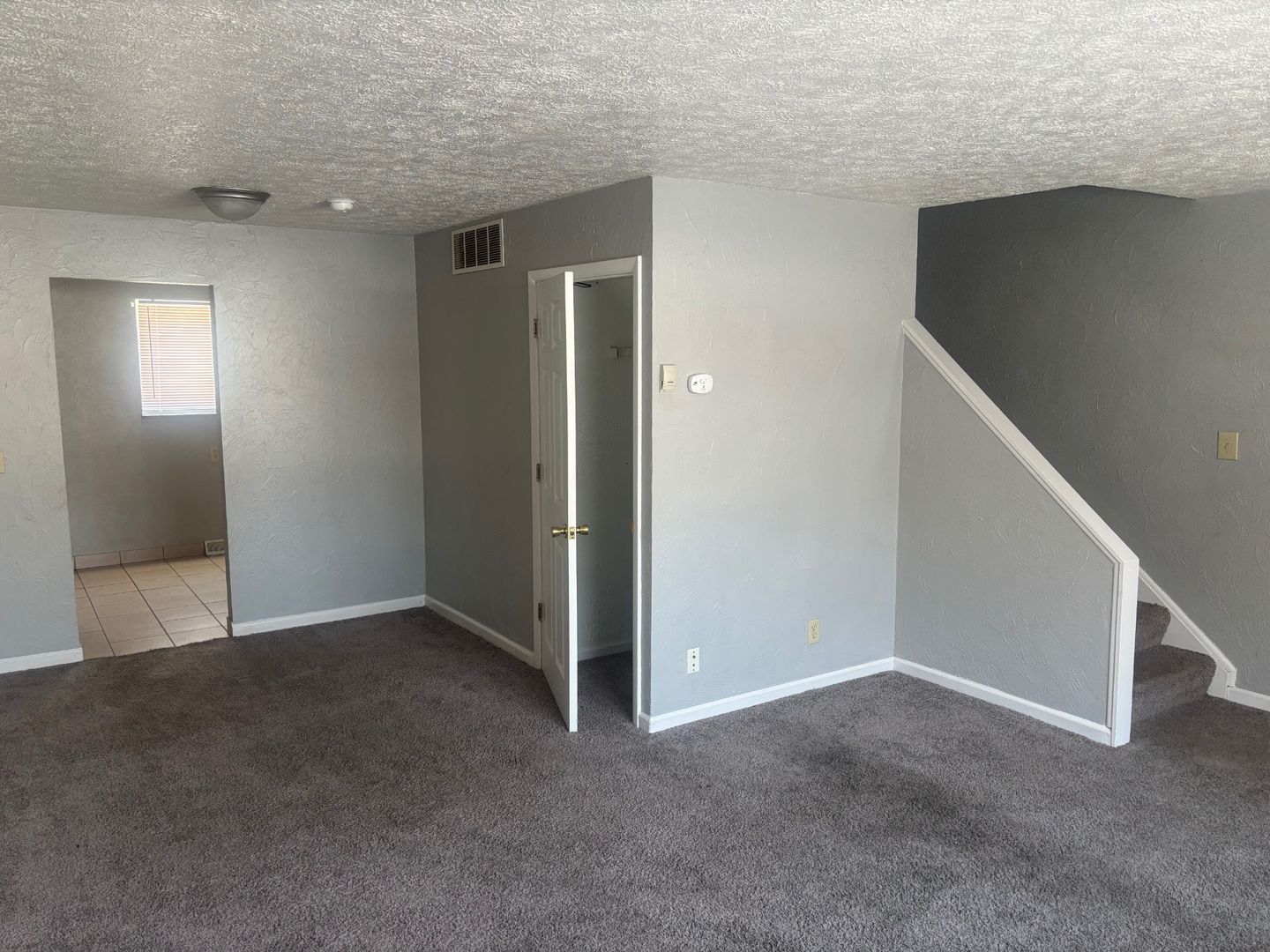 WARRENSVILLE HEIGHTS House: 4958 Caroline Dr Unit 10