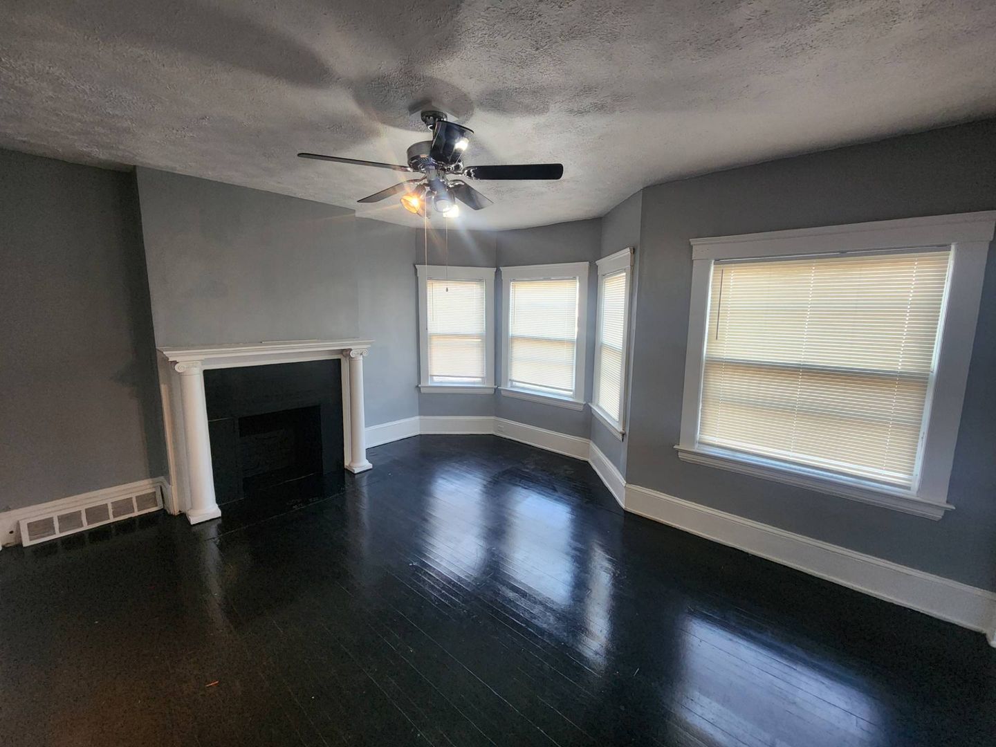 East Cleveland Apartment: 1896 Idlewood Ave.,