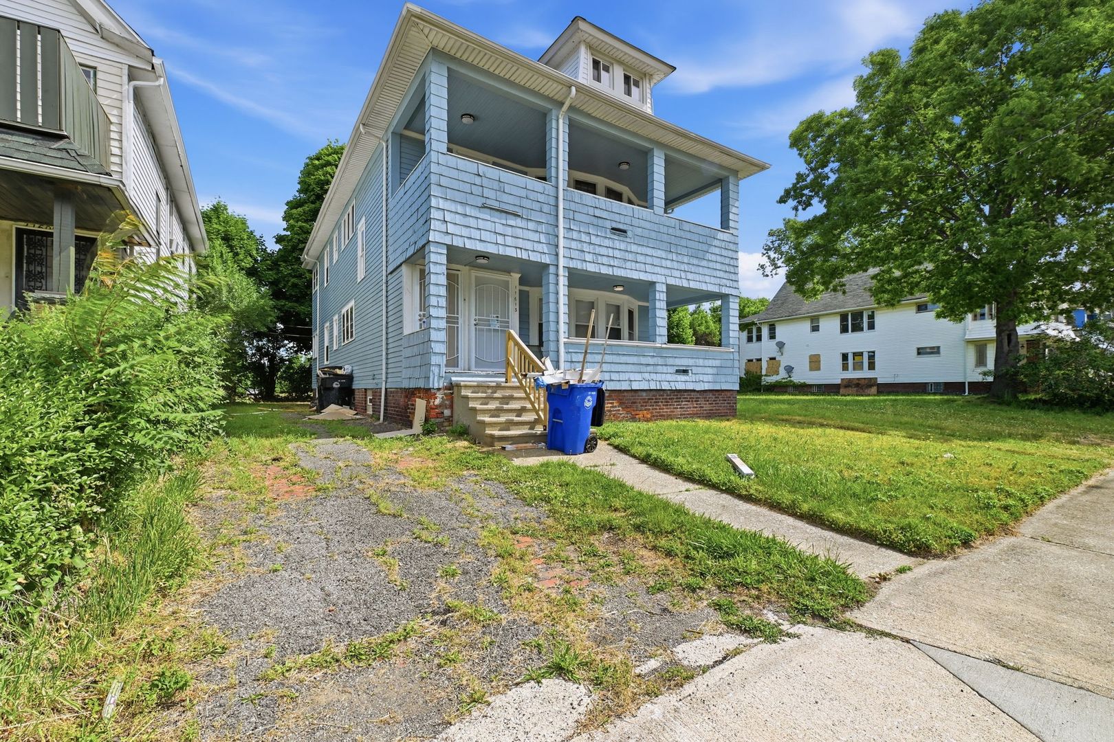 Cleveland Apartment: 11611 Fairport Avenue