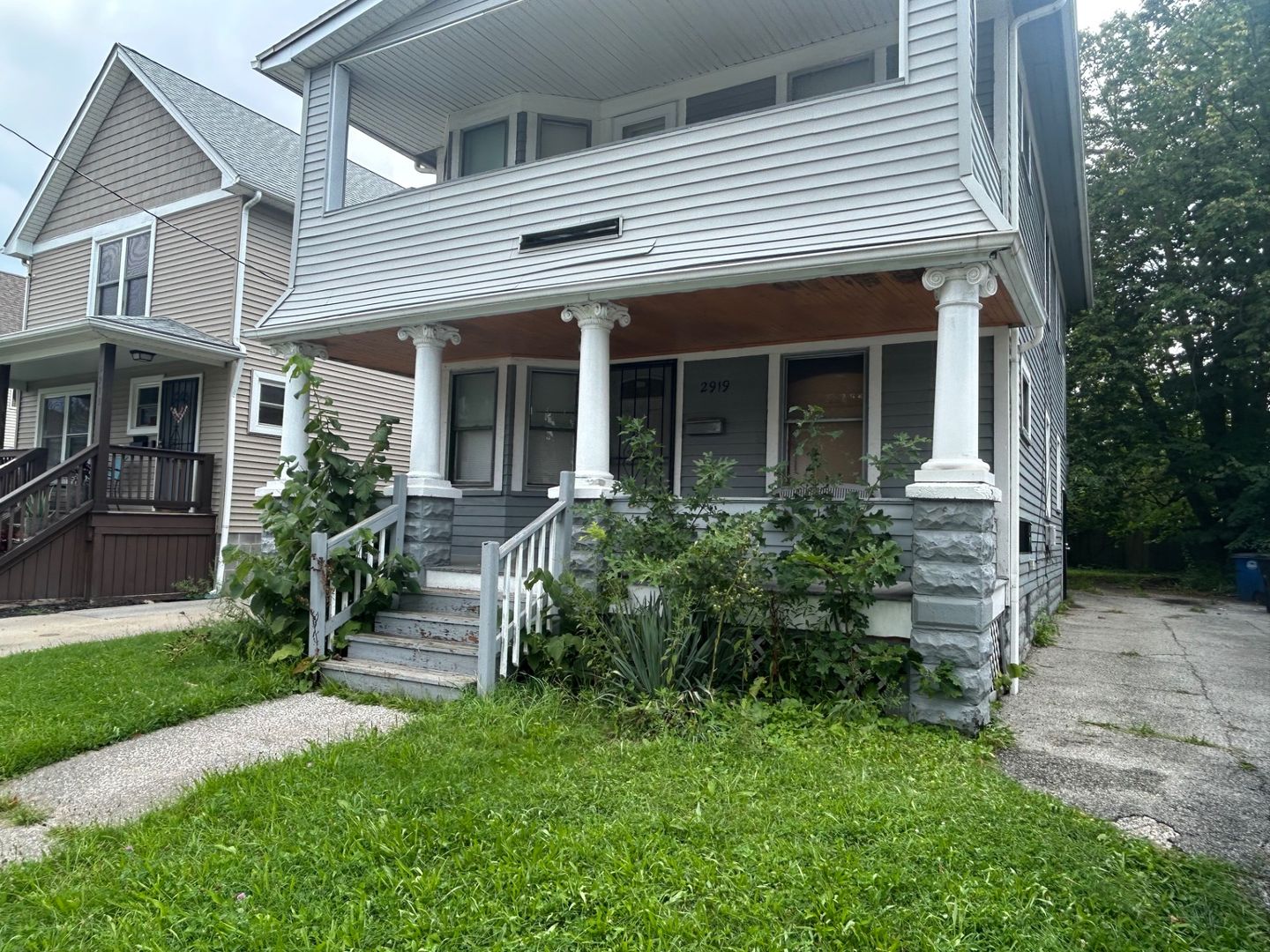 CLEVELAND Apartment: 2919 E 120 ST