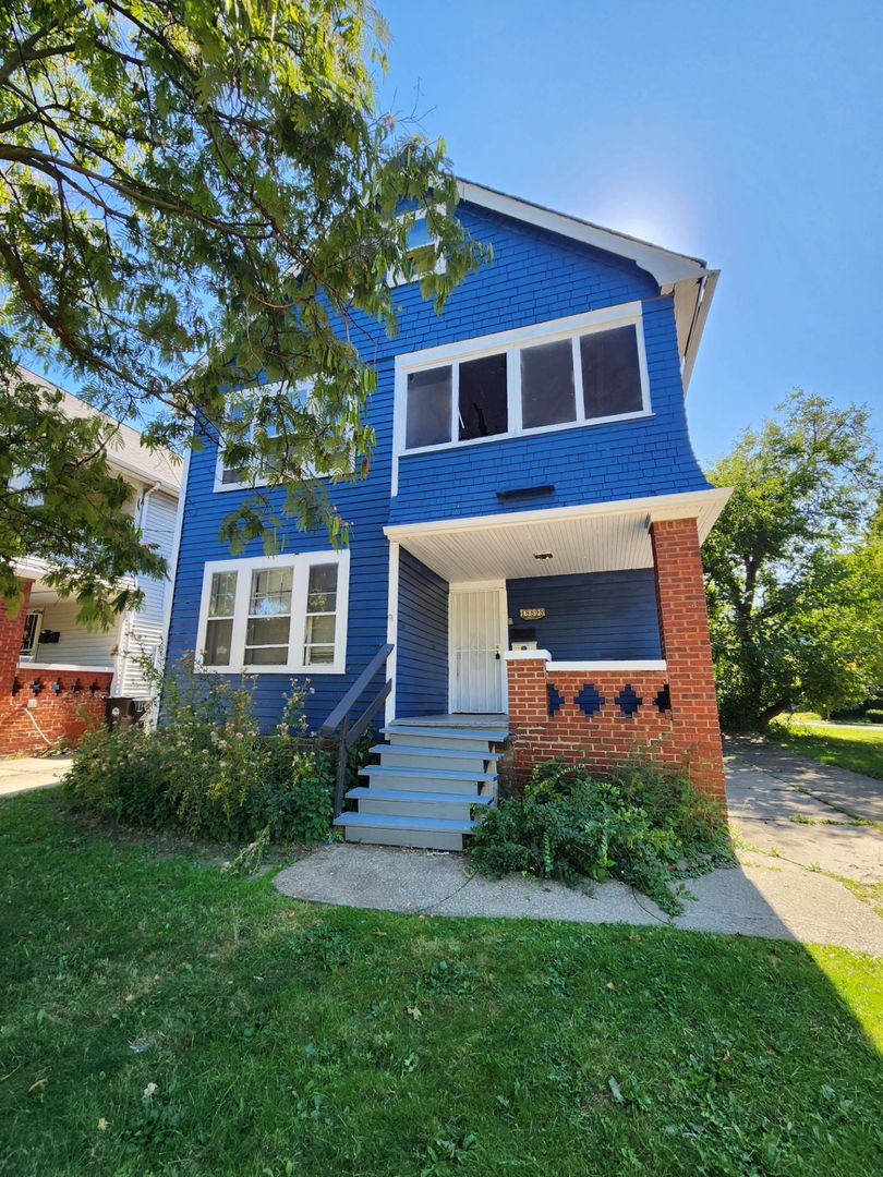 Cleveland Apartment: 18898 Ironwood Ave