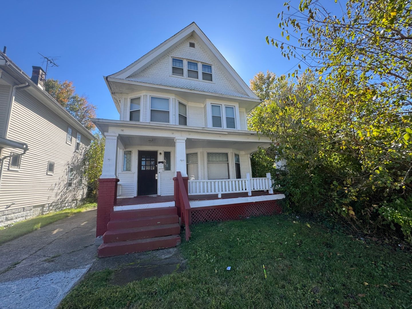 Cleveland House: 10006 PIERPONT AVE CLEVELAND, OH. 44108