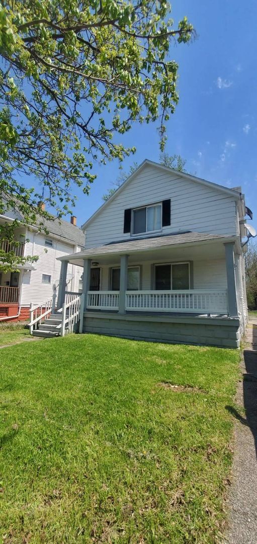 Cleveland House: 3415 E 114 ST