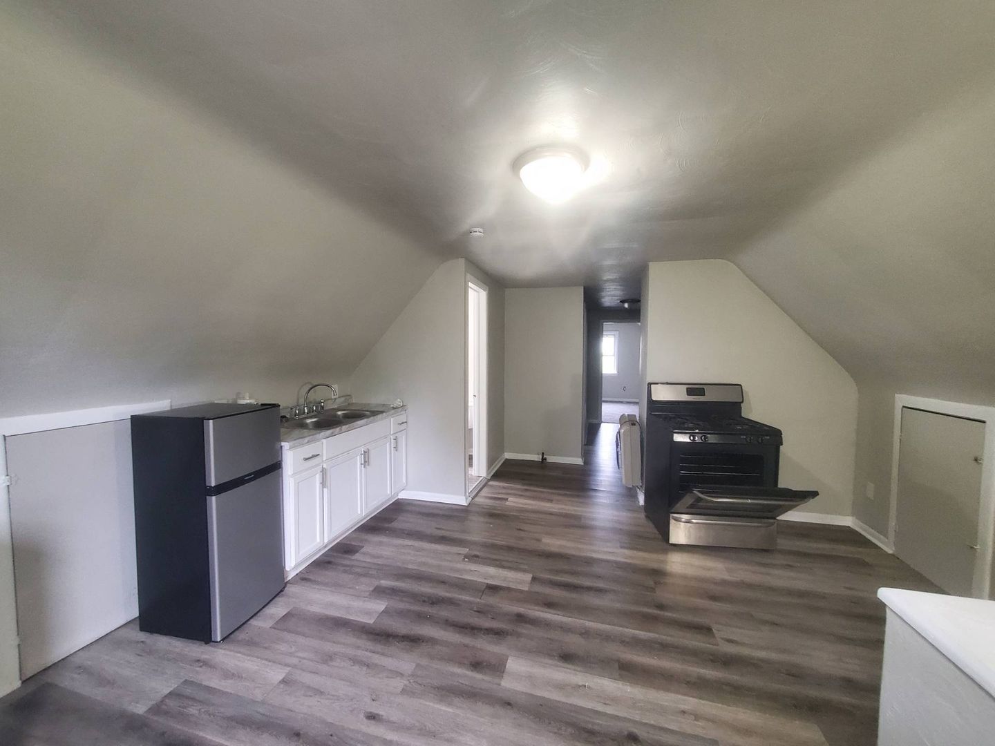 Cleveland Apartment: 3645 E. 146th St.