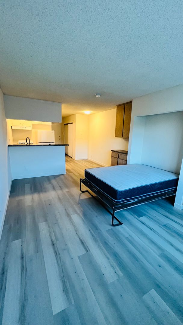 Tujunga Apartment: 10075 Tujunga Cyn. Blvd.