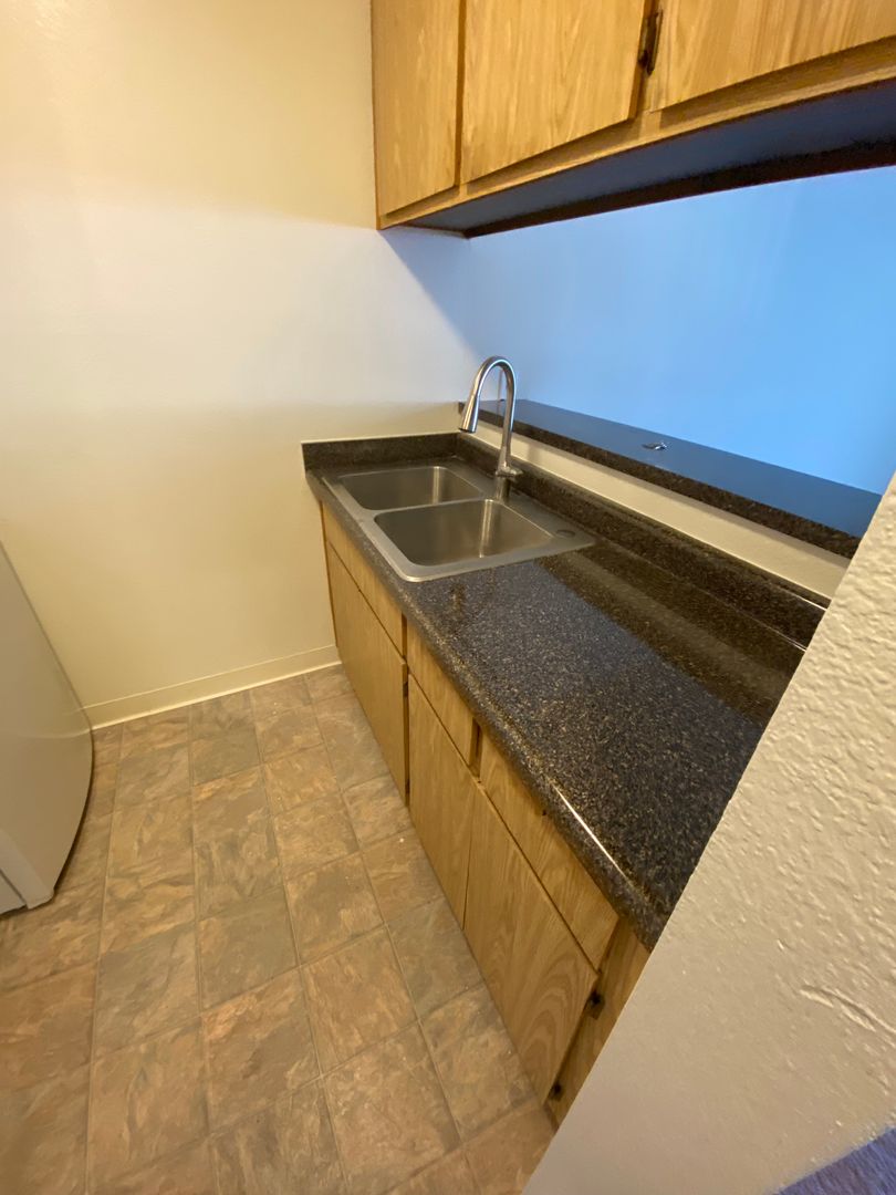 10231 Pinewood Ave, 21, Tujunga, CA 91042