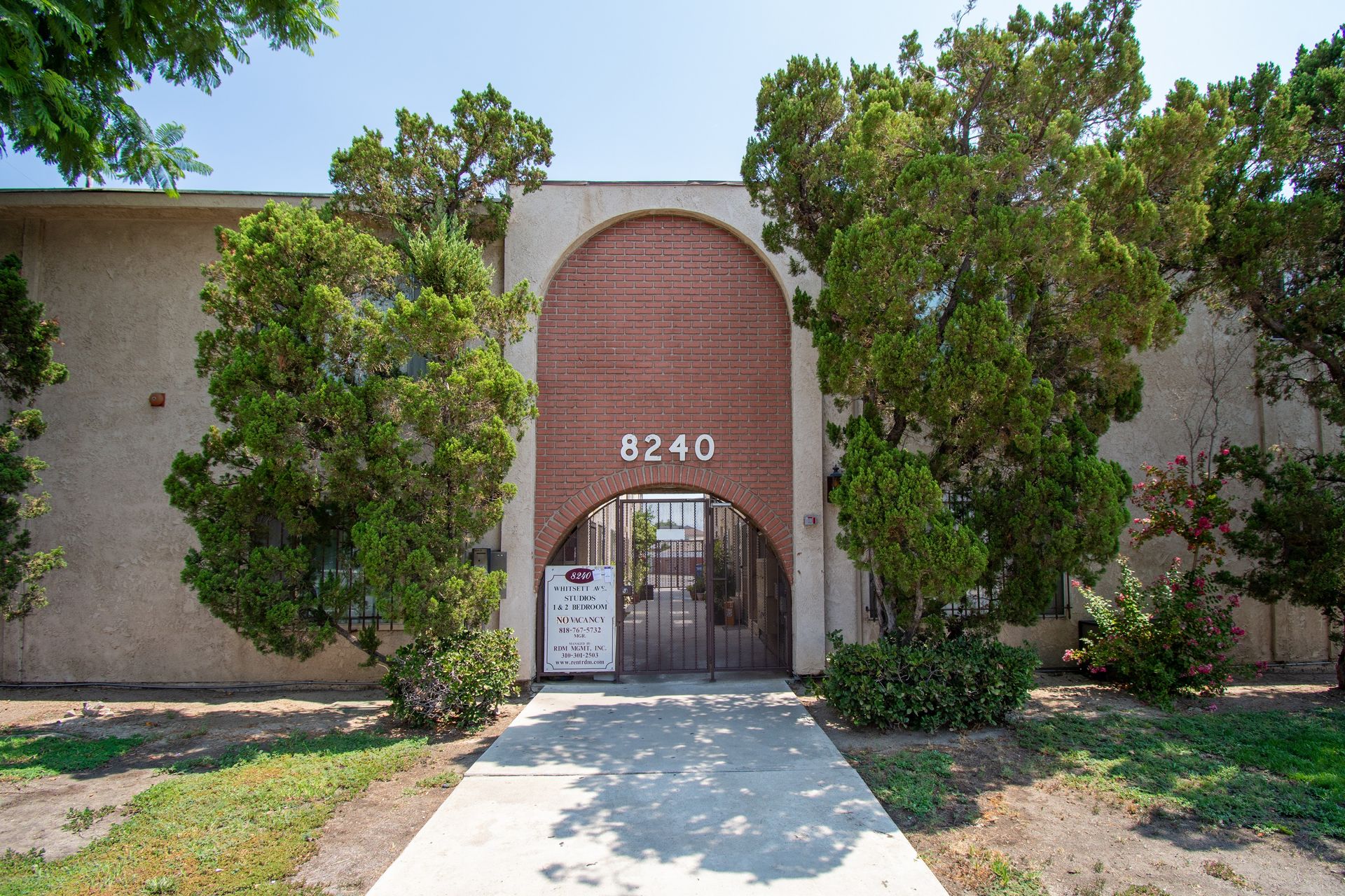 8240 Whitsett Ave., 106, North Hollywood, CA 91605