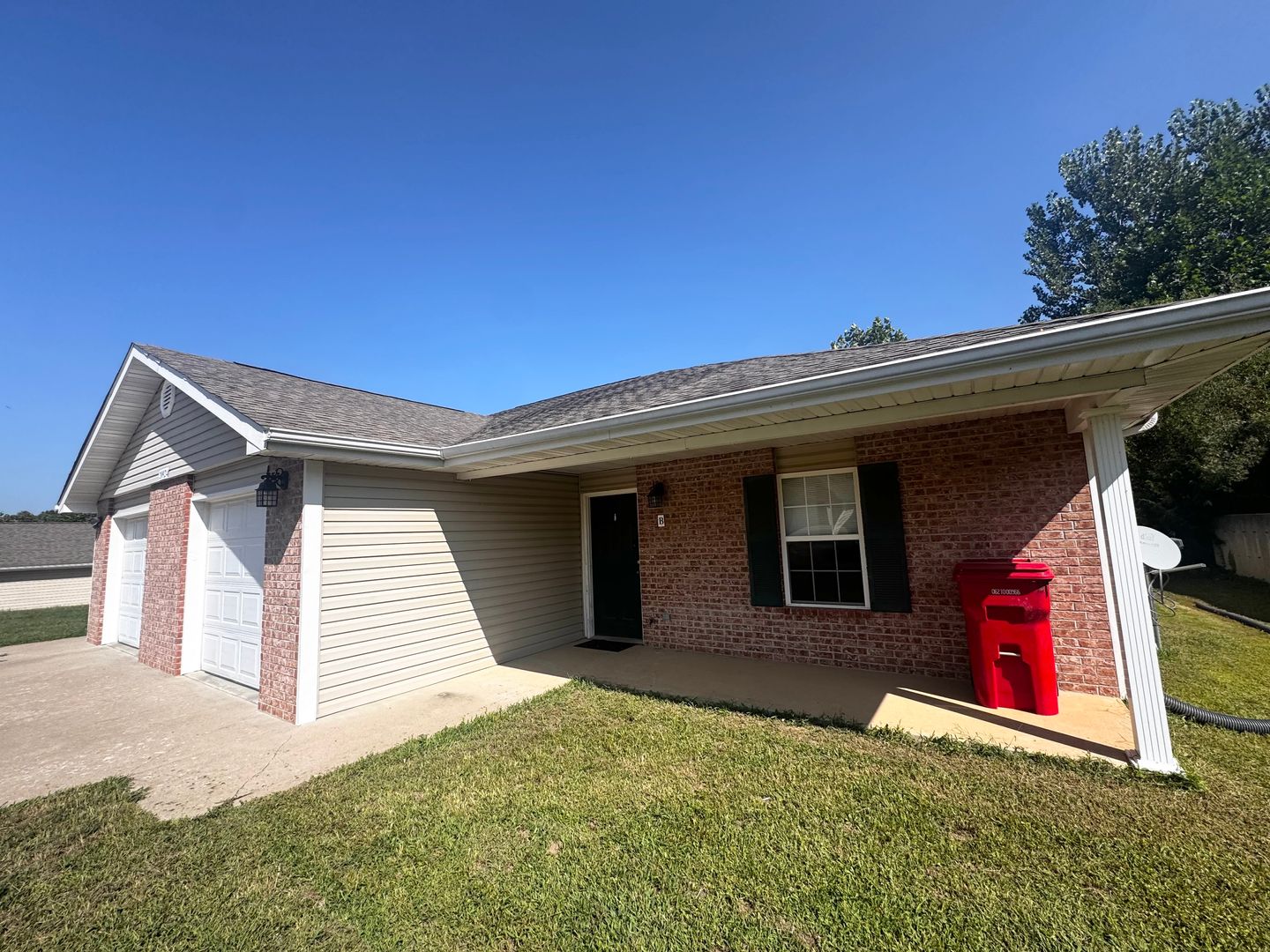 St. Robert Apartment: 20924 Hartsburg Lane