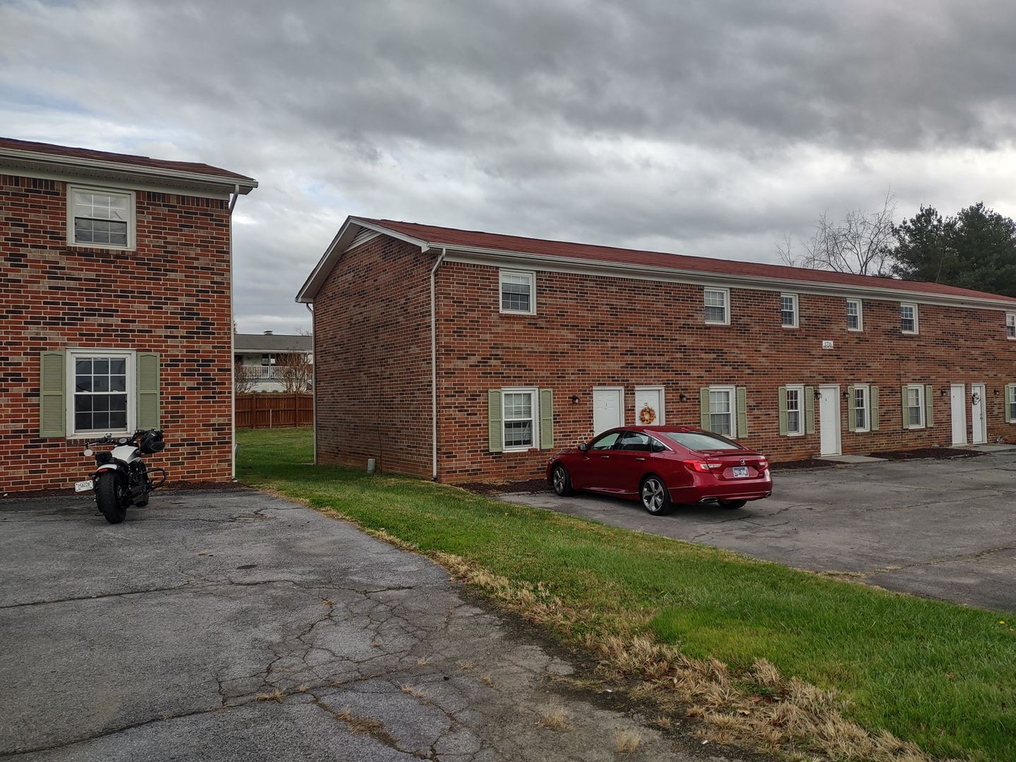 Bristol Apartment: 1740 Bonham rd