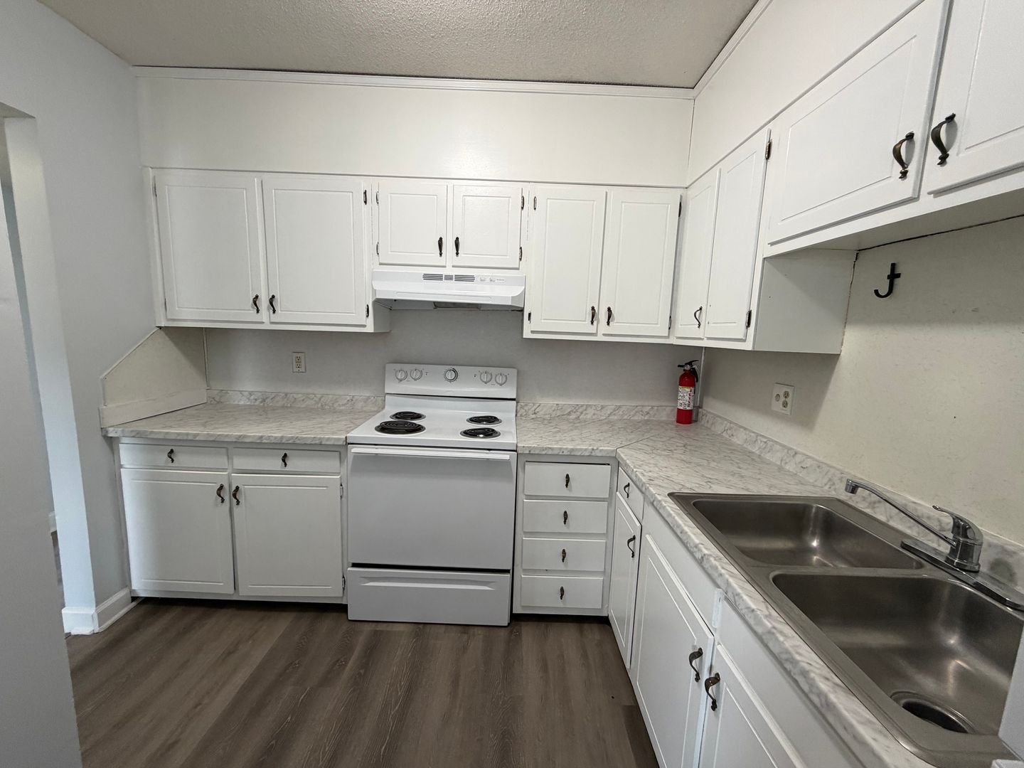 Kingsport Apartment: 420 Wheatley st