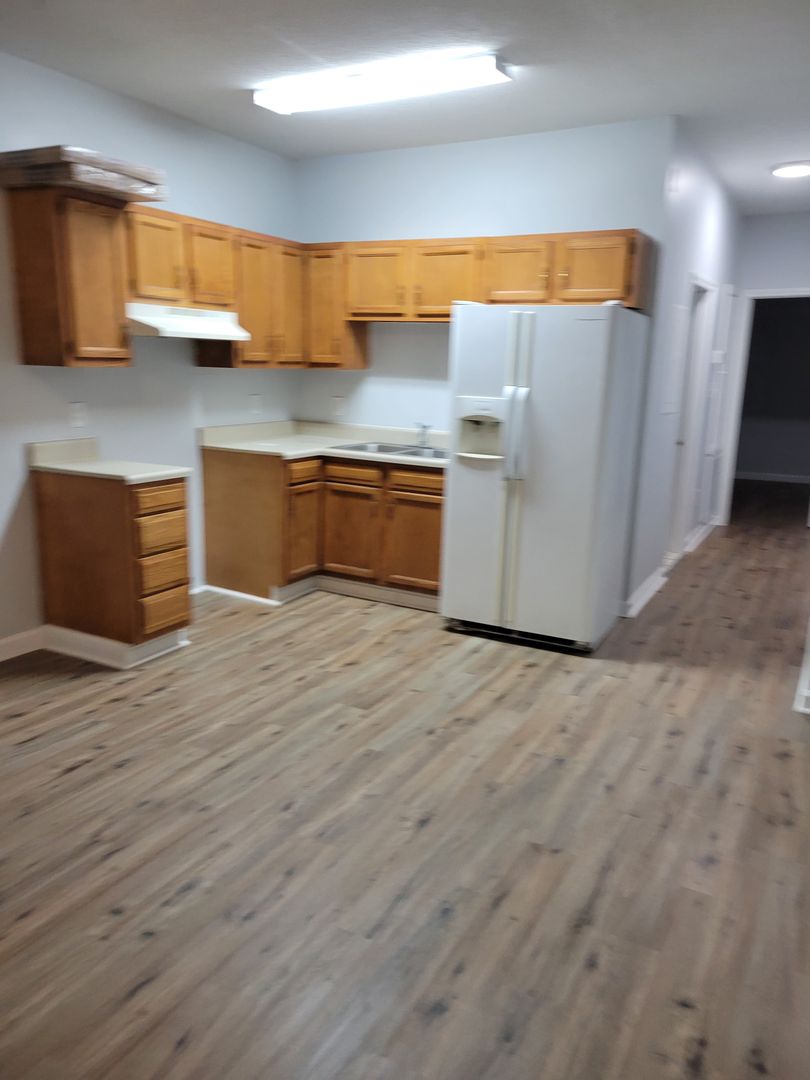Johnson City Apartment: 250 West Main Street