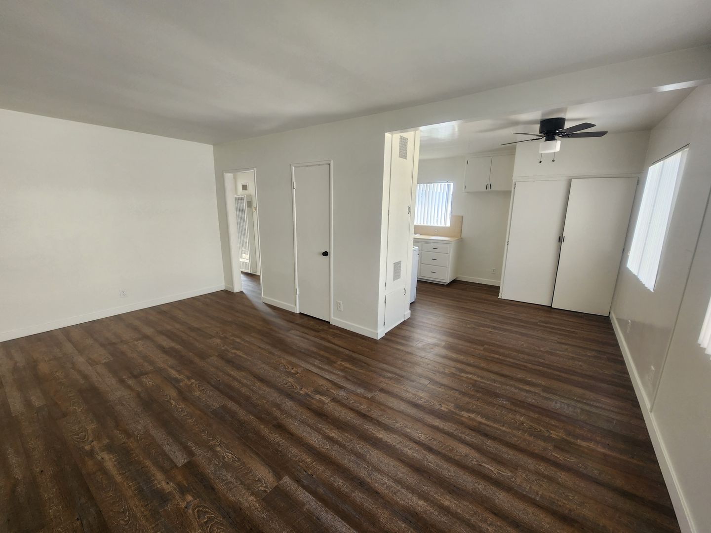 Gardena Apartment: 15221 S. Raymond Ave.