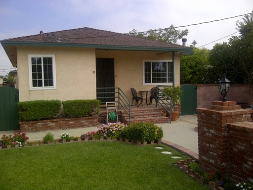 3 bedroom Charming Front House, In San Pedro CA ( non smoking property) – photo 1
