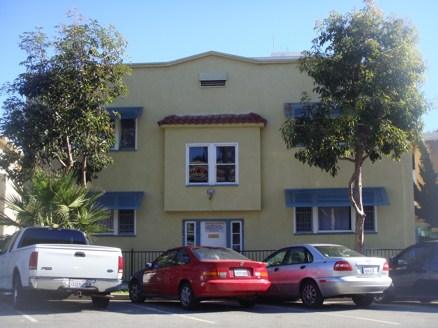 Long Beach Apartment: 718-724 Cedar Ave