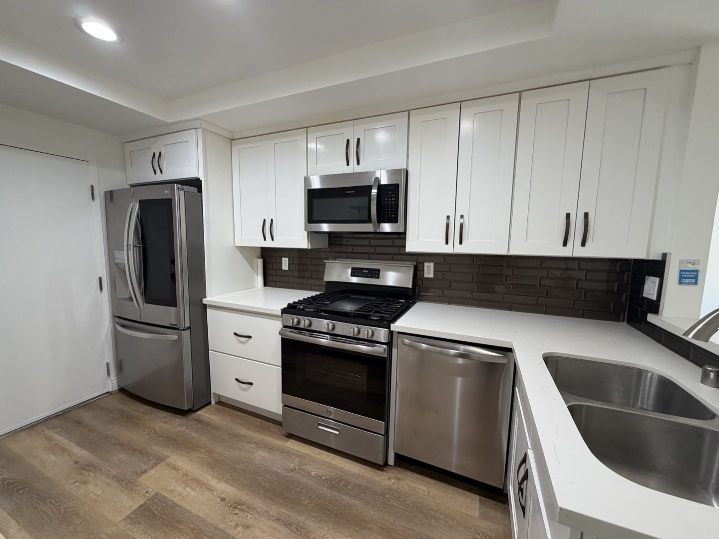 Torrance Townhome: 22330 Harbor Ridge Lane #5