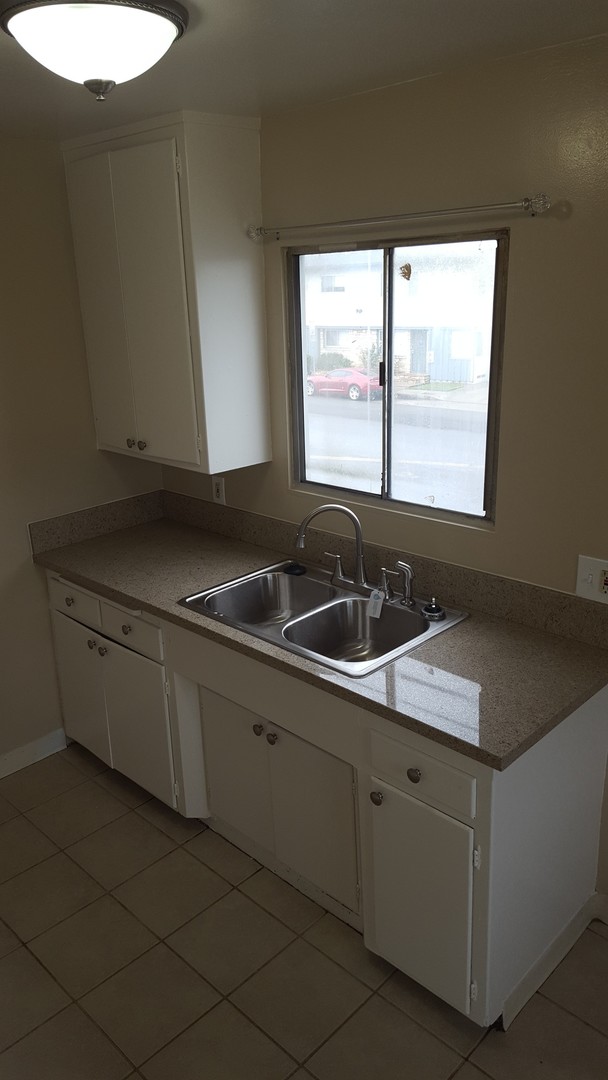 Long Beach Apartment: 6265-67-69 Cherry Ave