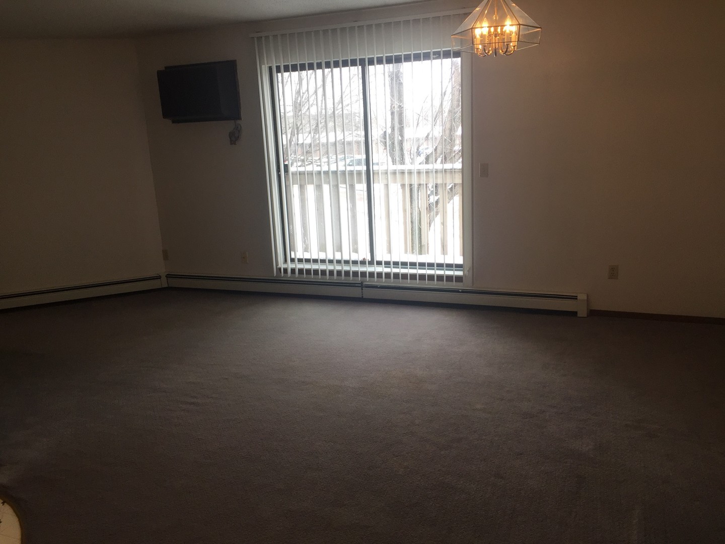 Sioux Falls Apartment: 300 N Holly Ave