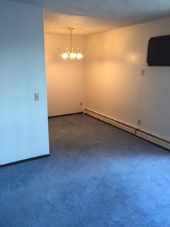 Sioux Falls Apartment: 300 N Kiwanis Ave