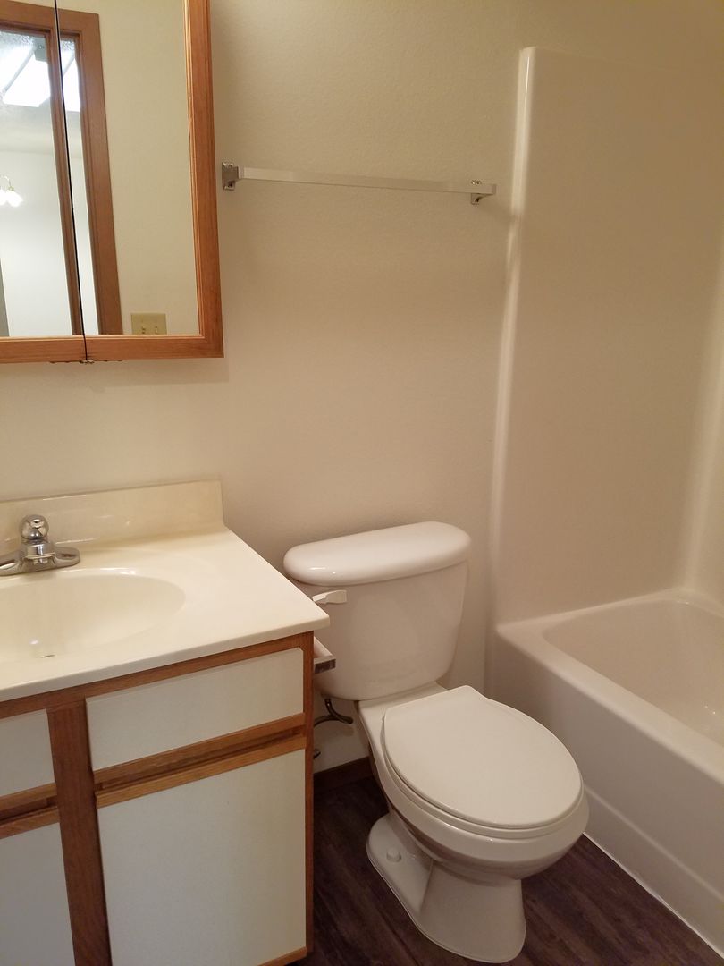 Pequot Lakes Apartment: 30637 Olson St