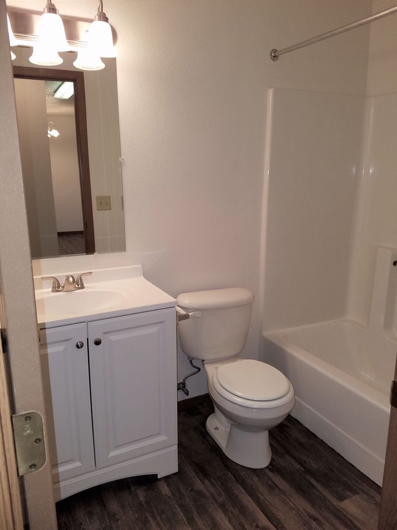 Pequot Lakes Apartment: 30637 Olson St