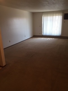 Sioux Falls Apartment: 2201 W 6th St