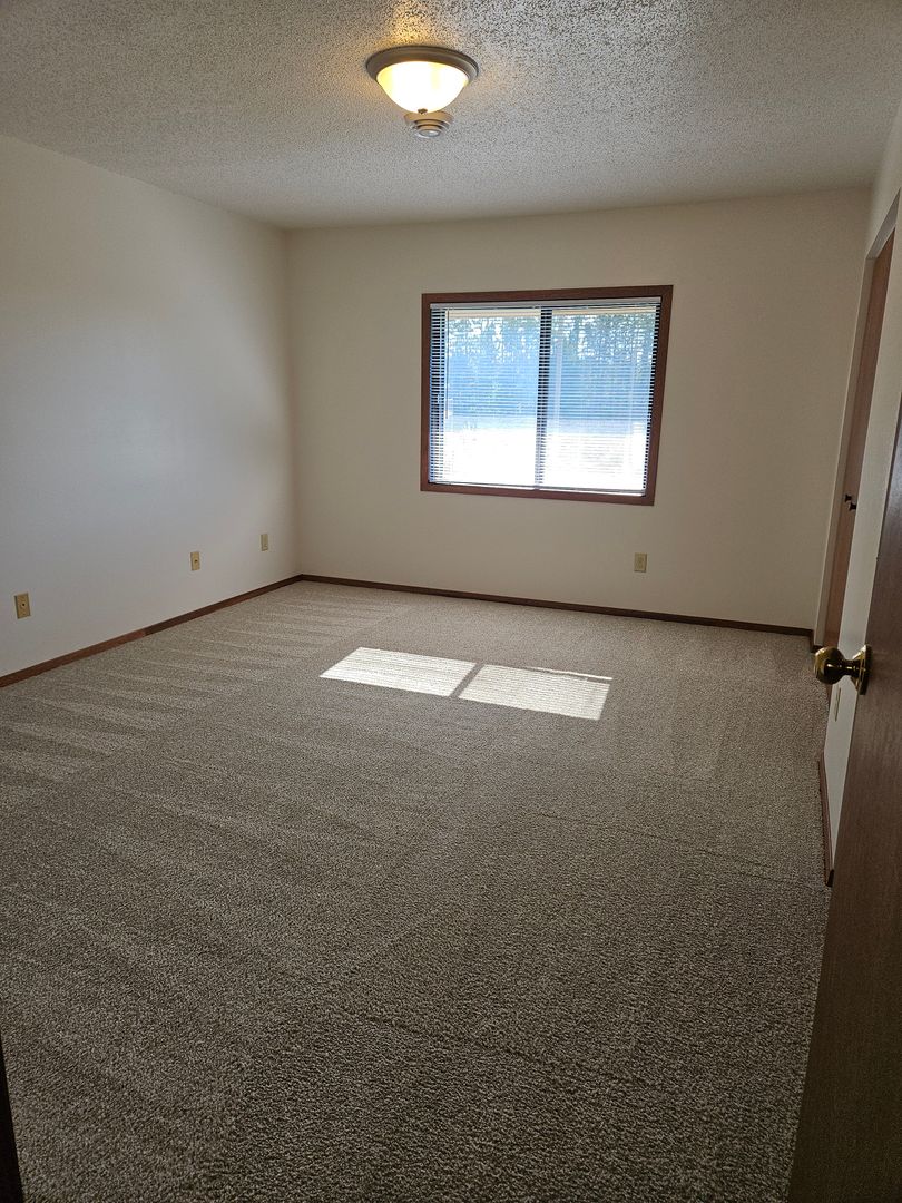 Pequot Lakes Apartment: 30637 Olson St