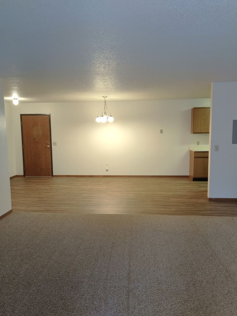 Pequot Lakes Apartment: 30637 Olson St