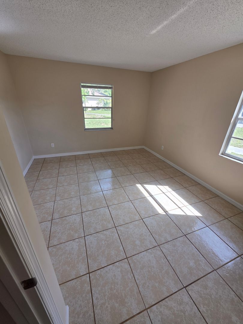 Ocala Apartment: SE 50th Ct 2900 - 2900 SE 50th Ct.