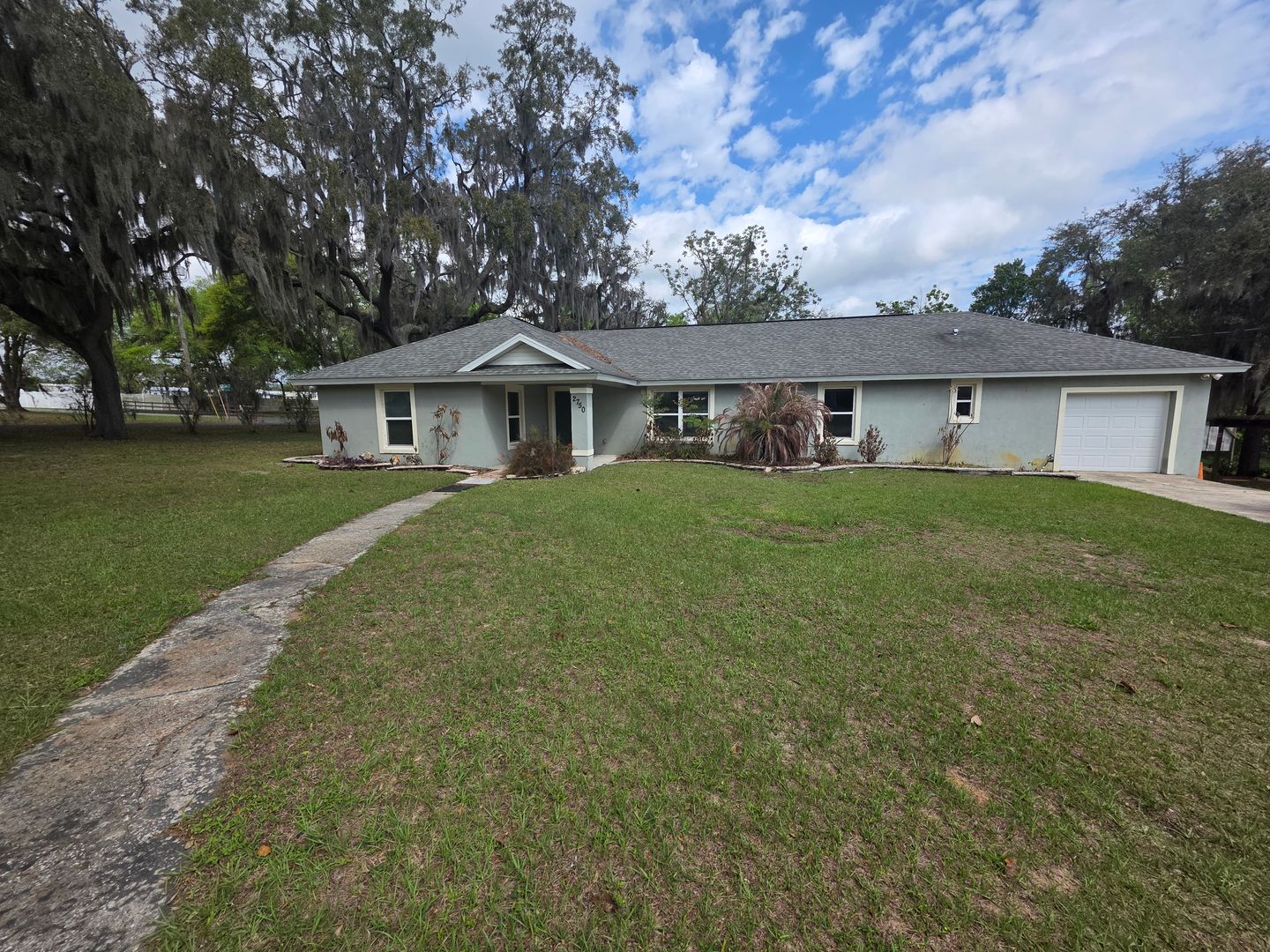 Leesburg Apartment: 1414 North Lakeview Avenue