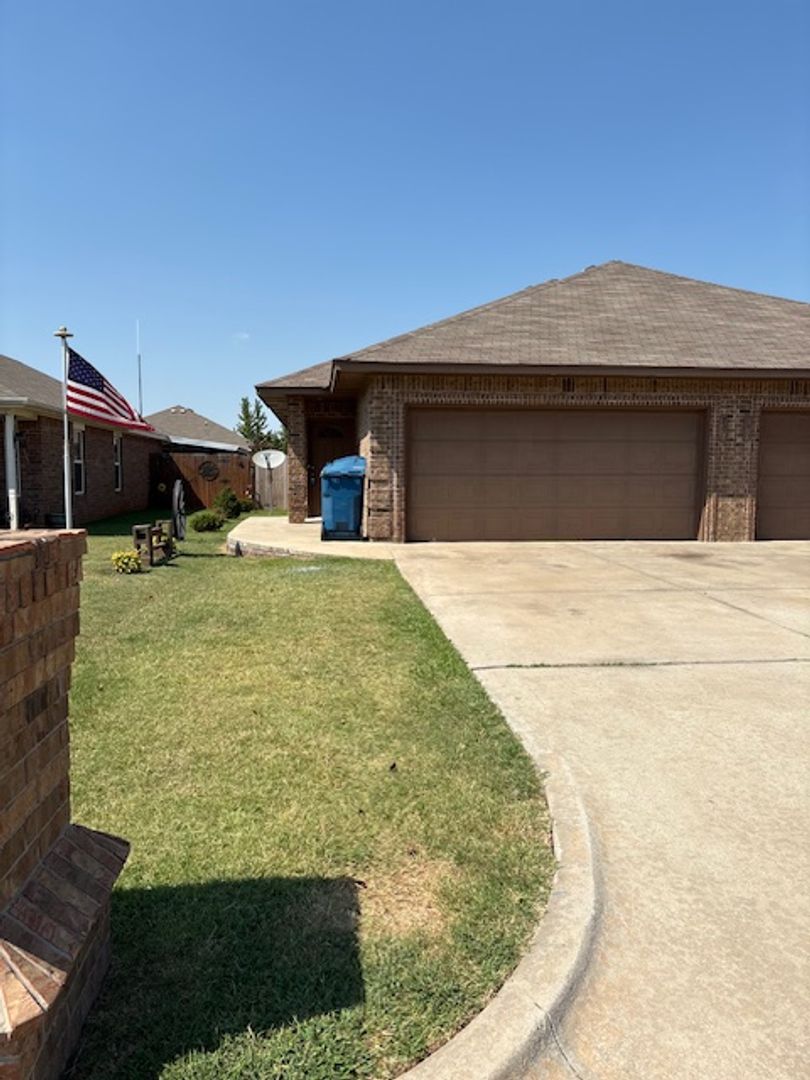 Newcastle House: 707 NE 19th Street
