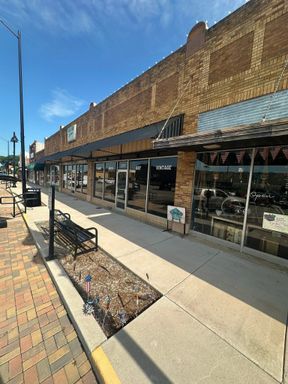 Restaurant space on Main St in Purcell!