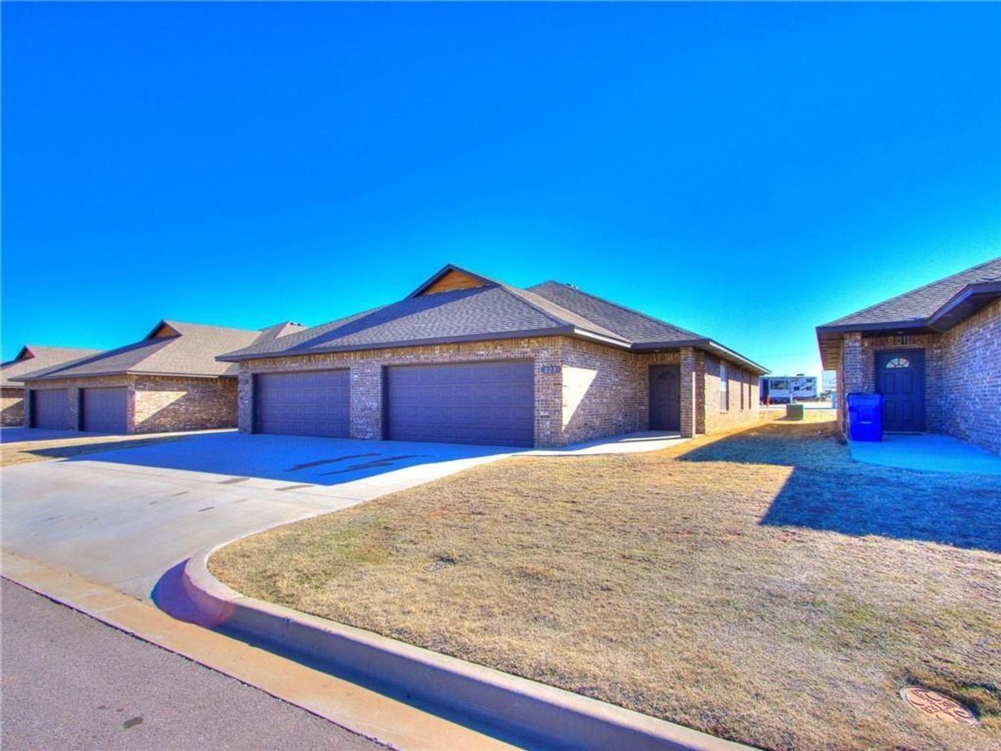 Kingfisher House: 820 Aspen Drive