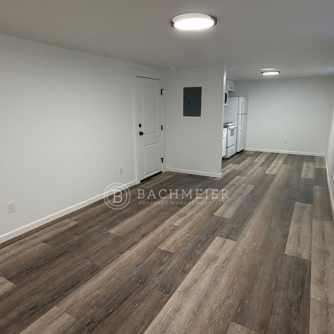 Pendleton Apartment: 327 SW 2nd St