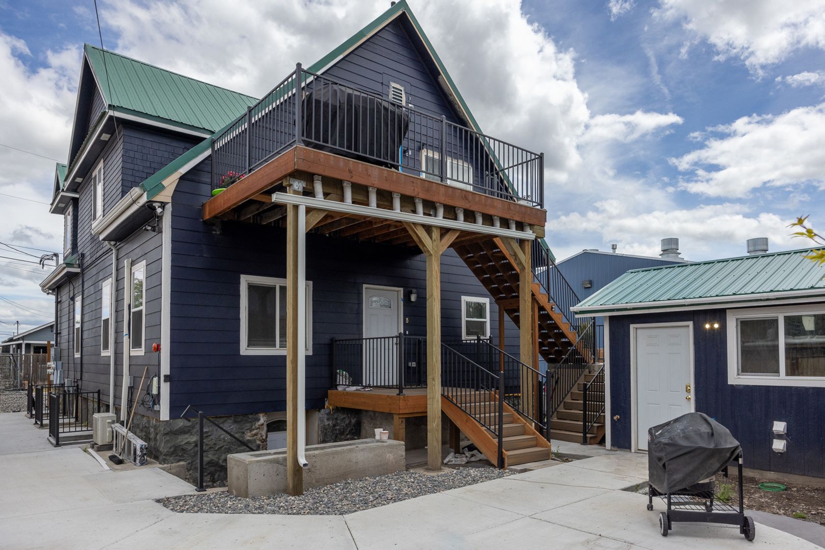 Pendleton Apartment: 415 SW 7th