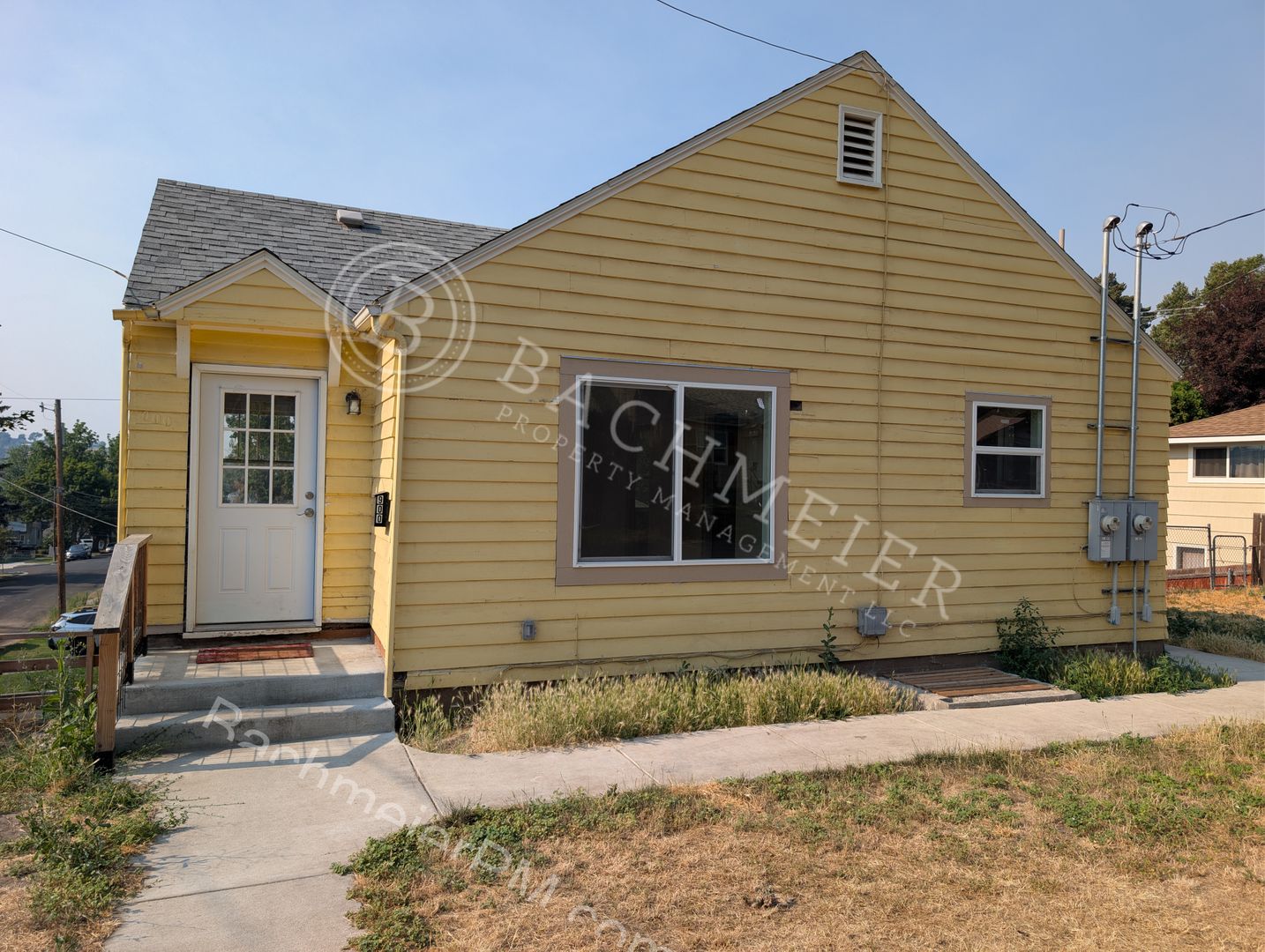 Pendleton Apartment: 900 NW Furnish Ave