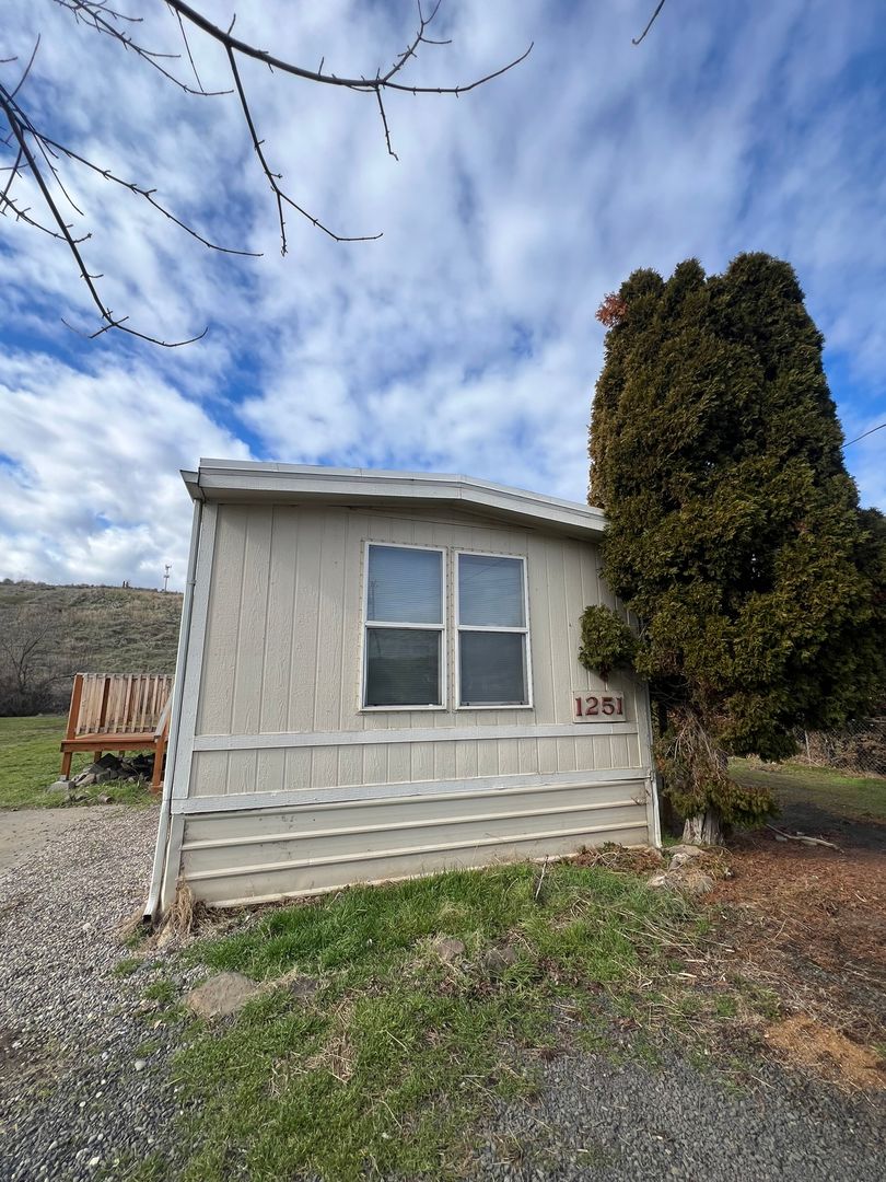 Pendleton House: 1251 Tutuilla Rd