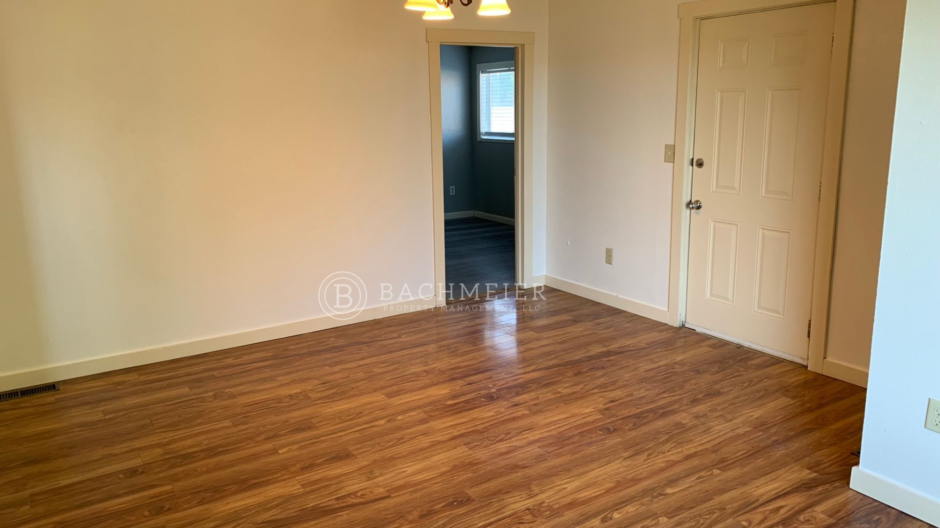 Pendleton Apartment: 724 SE 3rd St