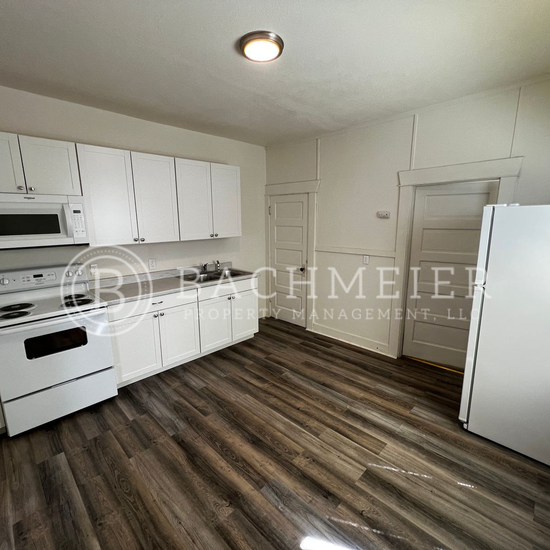 Pendleton Apartment: 346 SW 3rd St
