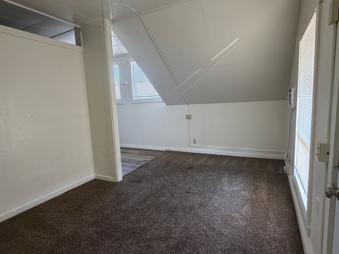 Pendleton Apartment: 2920 NE Riverside