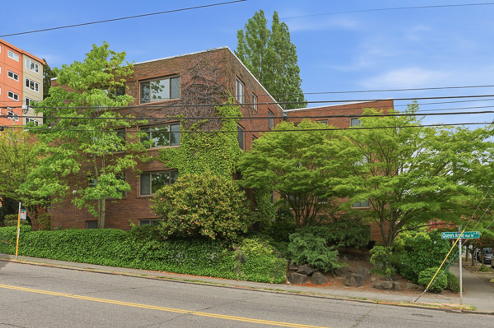 Seattle Apartment: 1206 Queen Anne Ave. N.