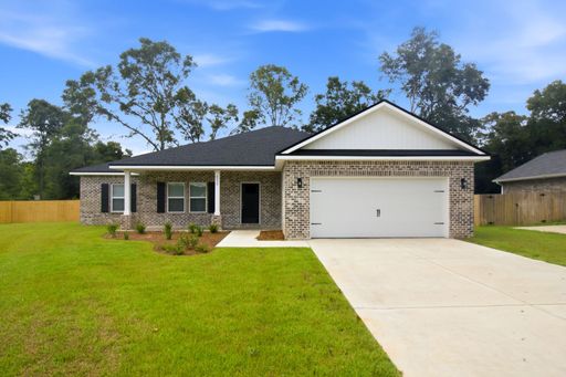 New 4 Bedroom in CRESTVIEW!! – photo 1