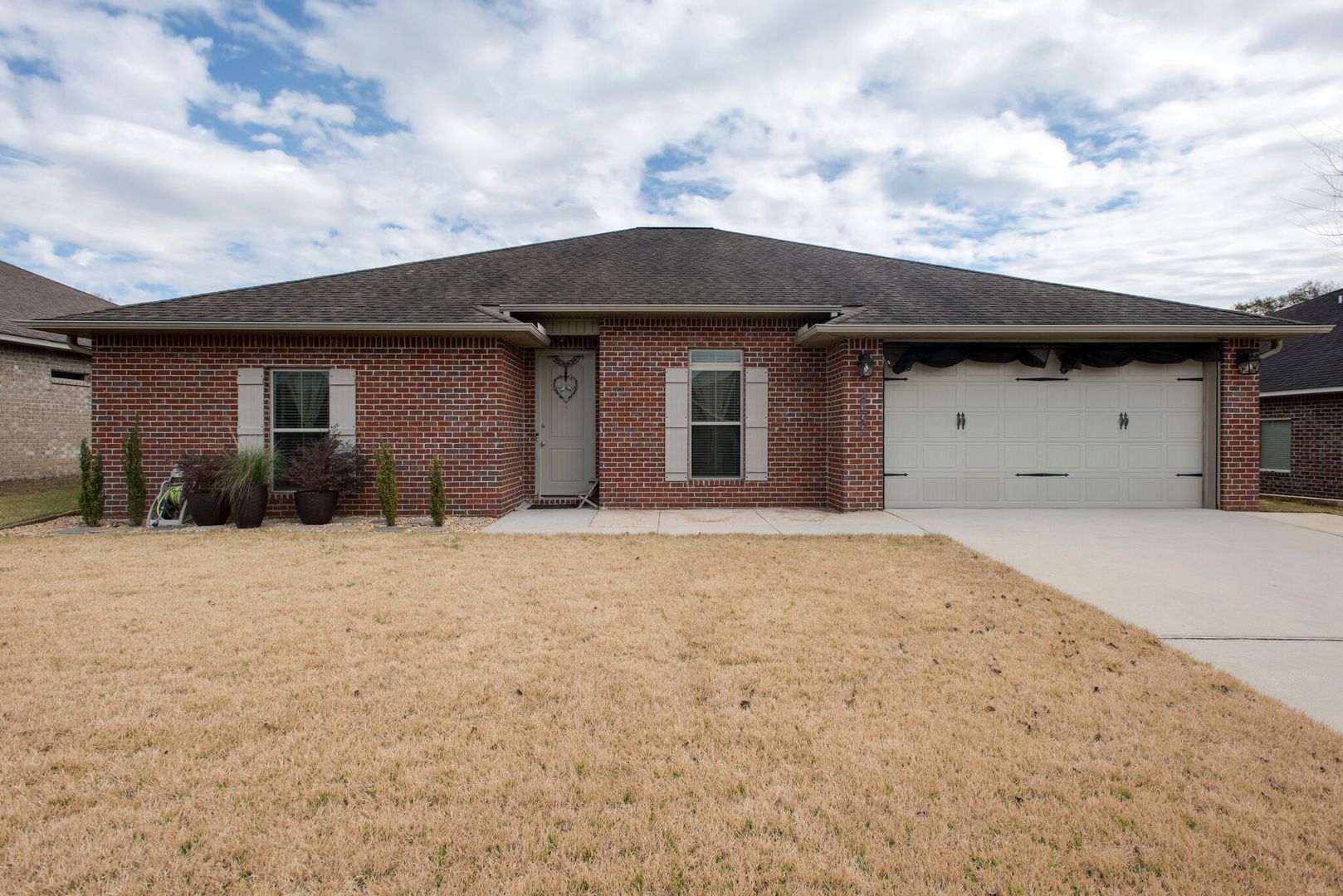 Crestview House: 4600 Hermosa Road