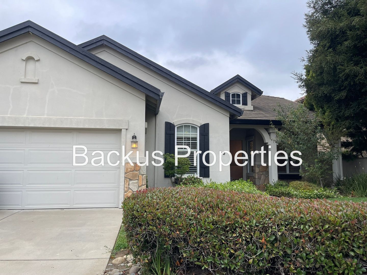 Salinas House: 10 Elizabeth Cir