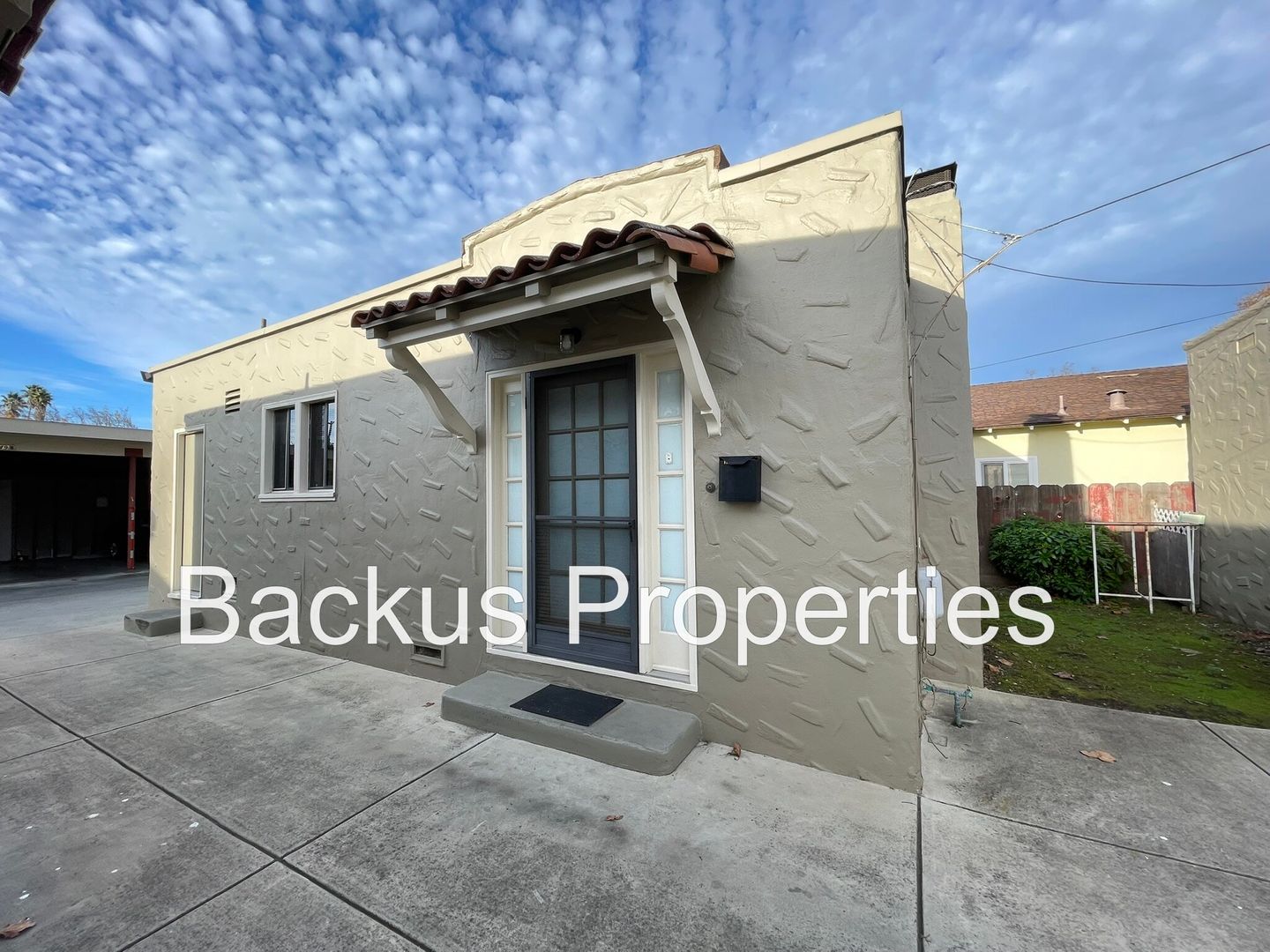 Salinas Apartment: 249 Geil St.