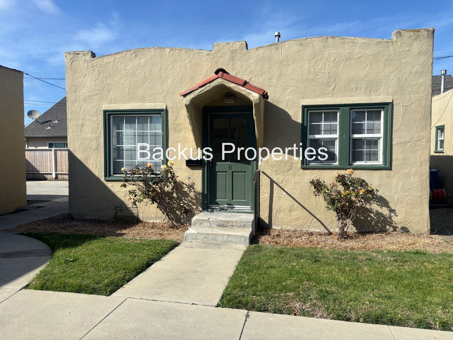 Salinas Apartment: 48 Villa St.