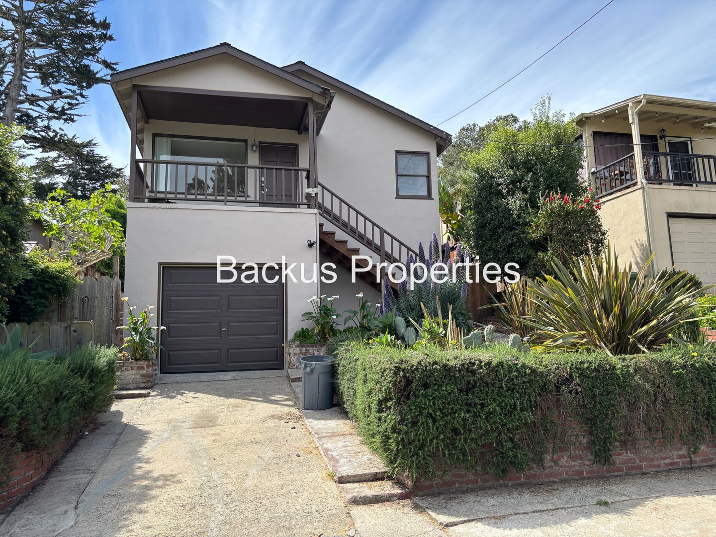 Monterey House: 1129 Hellam Street