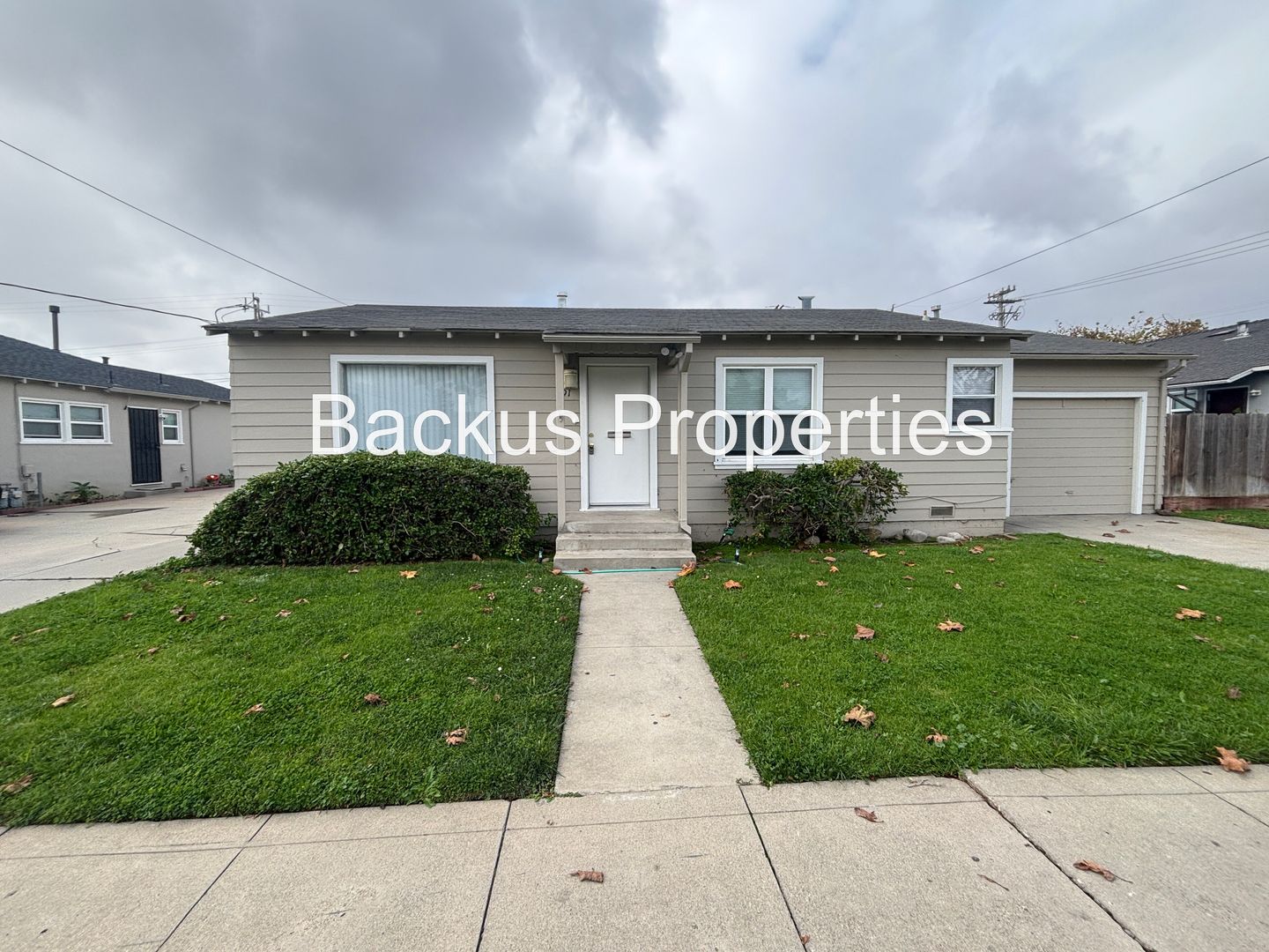 Salinas Apartment: 285-293 Noice
