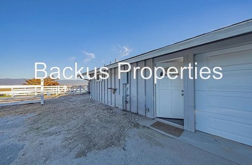 Great studio with all utilities included off of River Rd – photo 1