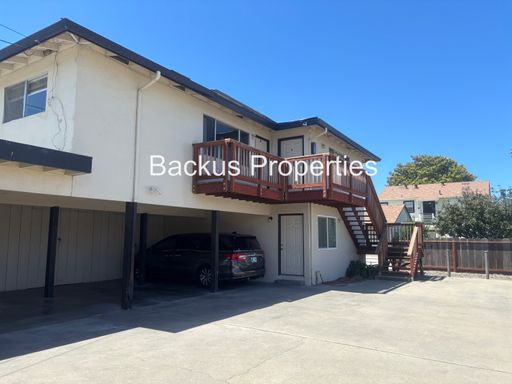 Nice one bedroom apartment next to Hartnell College – photo 1